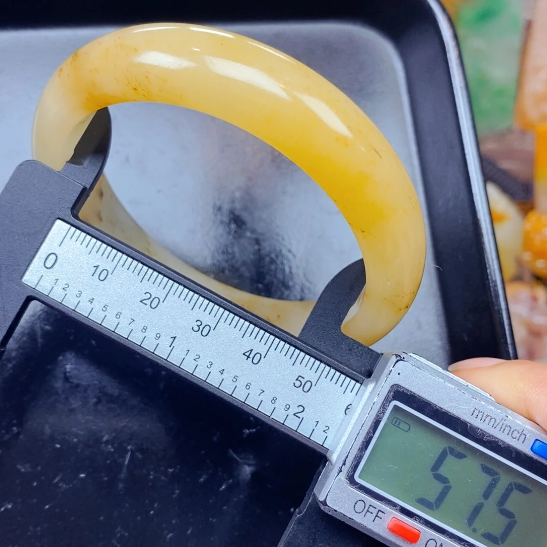 石英质玉（黄龙玉）未镶嵌吊坠(不含链)