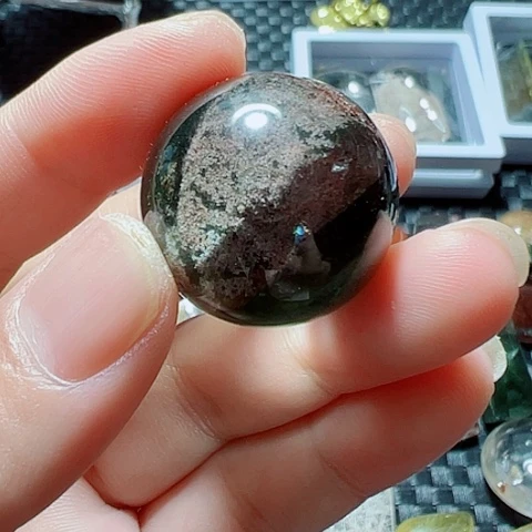 水晶珠宝半成品未镶嵌偷***光