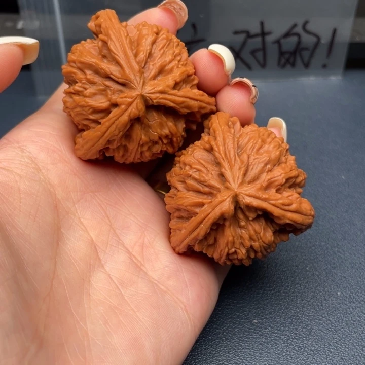 农***拳吊坠文玩核桃白狮子