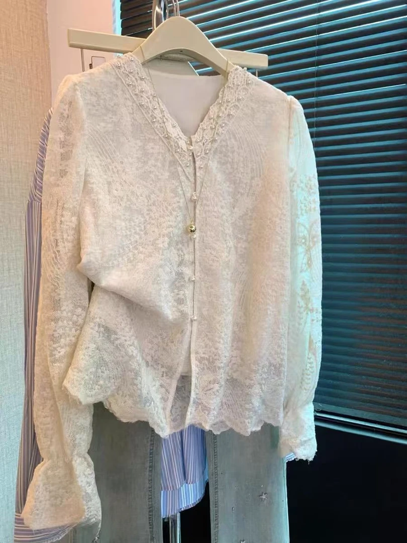 【751】名媛风重工钉珠蕾丝衬衫女早秋喇叭长袖v领衬衣法式小资上衣