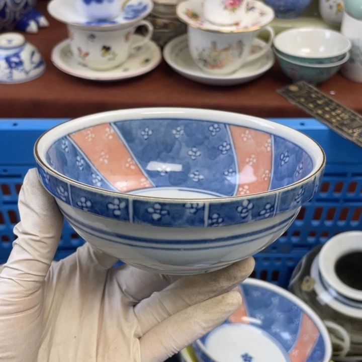 他家瓷器真美…开播了
