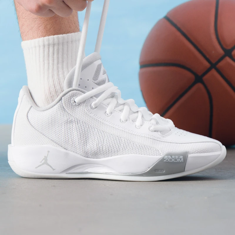 Nike耐克男鞋2025夏季新款运动鞋JORDAN .77 PF训练篮球鞋HF0819