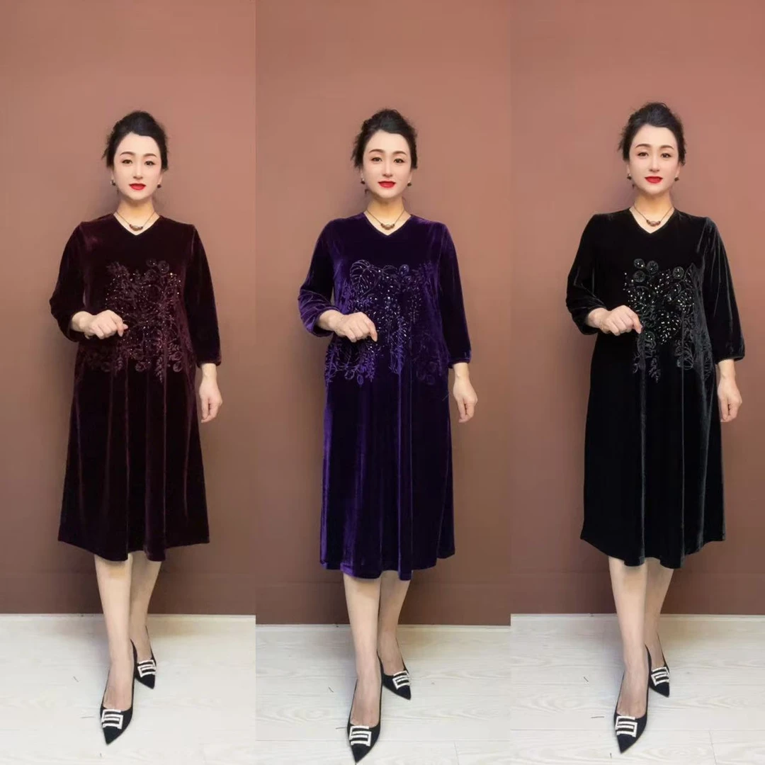 178款款妈妈秋季气质连衣裙新款中老年女装优雅丝绒中长款裙子