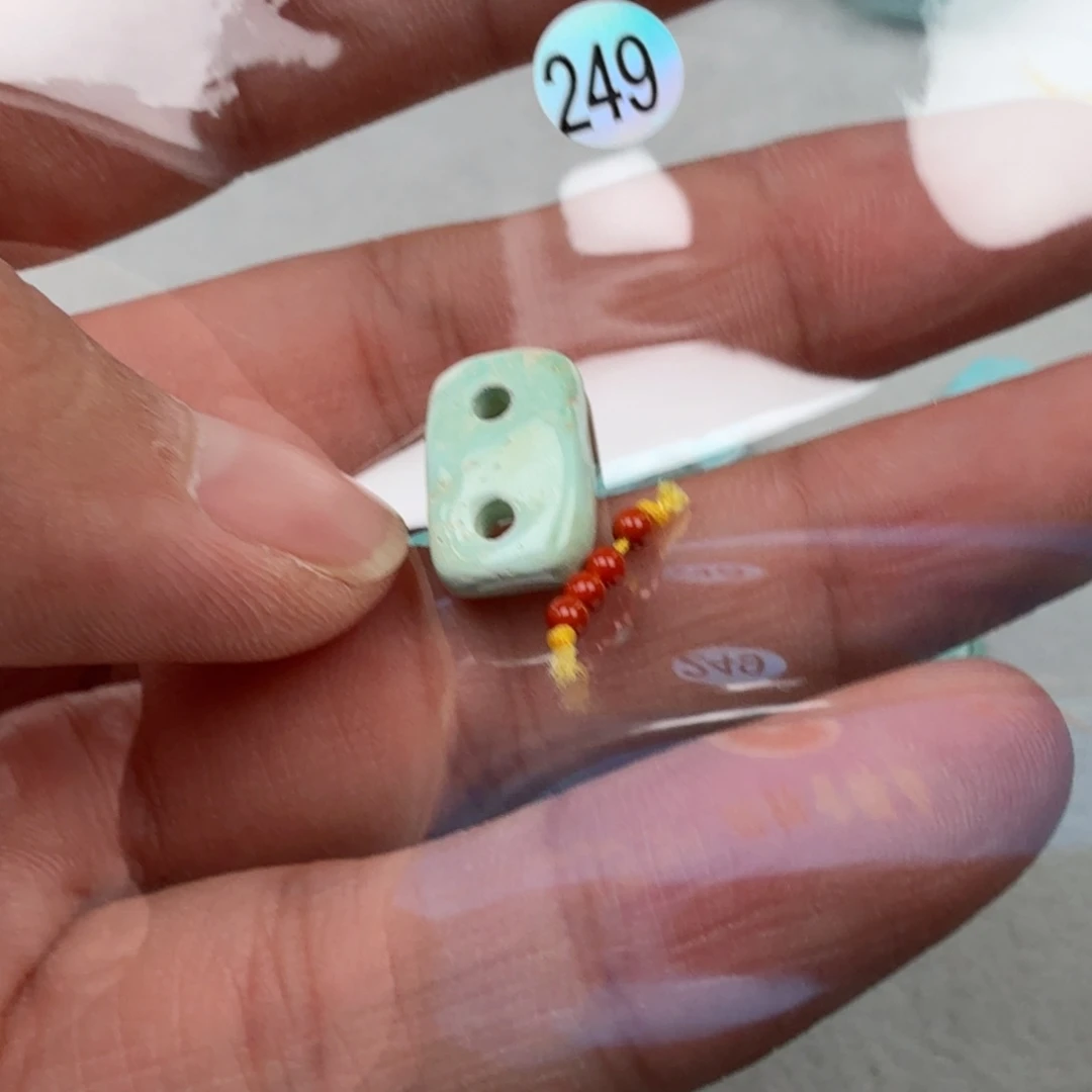 未镶嵌南红玛瑙珠宝奇石