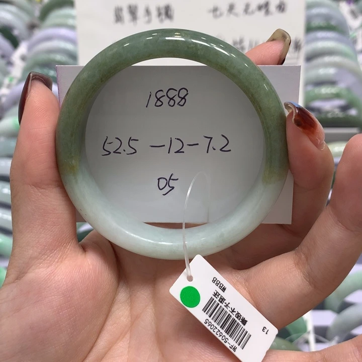 翡翠未镶嵌手镯05