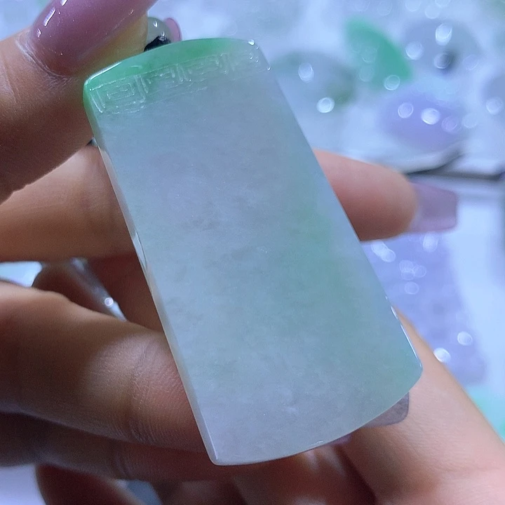 翡翠未镶嵌颈饰天然翡翠A货吊坠