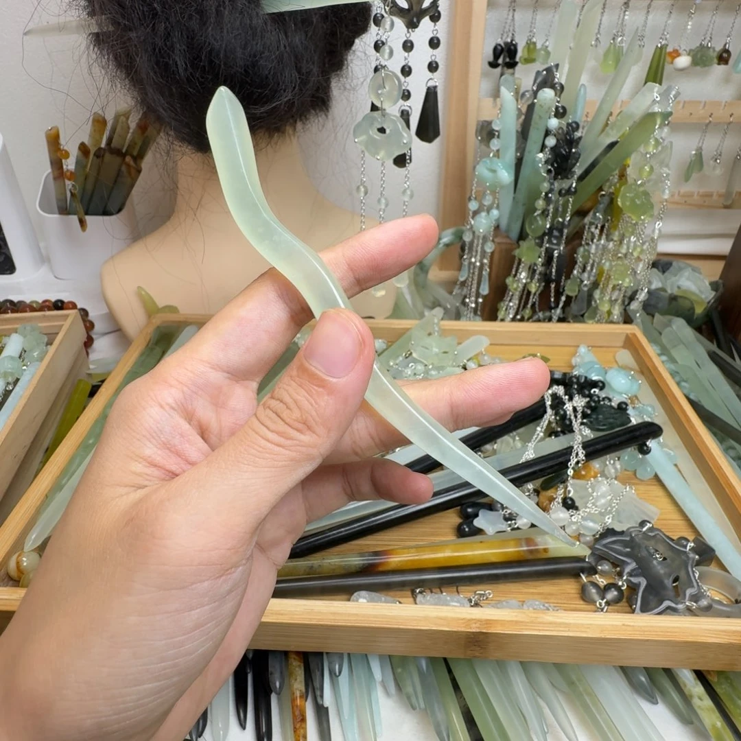 合金蛇纹石玉发饰