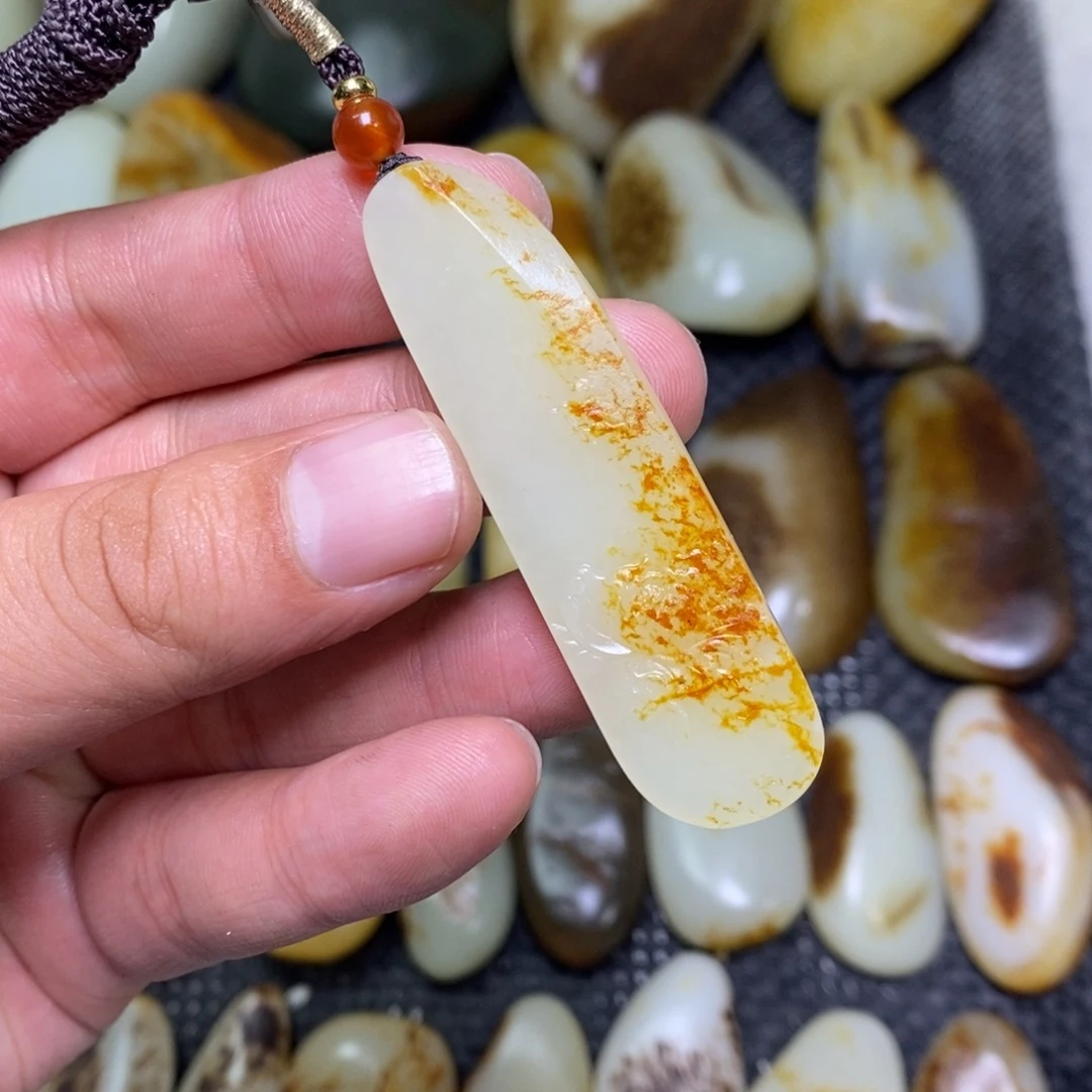 黑***猫定制和田玉未镶嵌和田玉