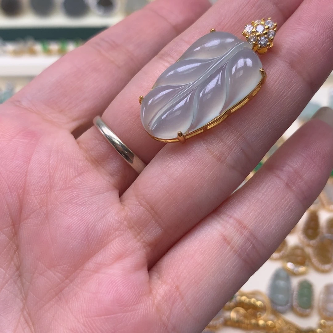 颈饰银S925镶嵌翡翠叶子