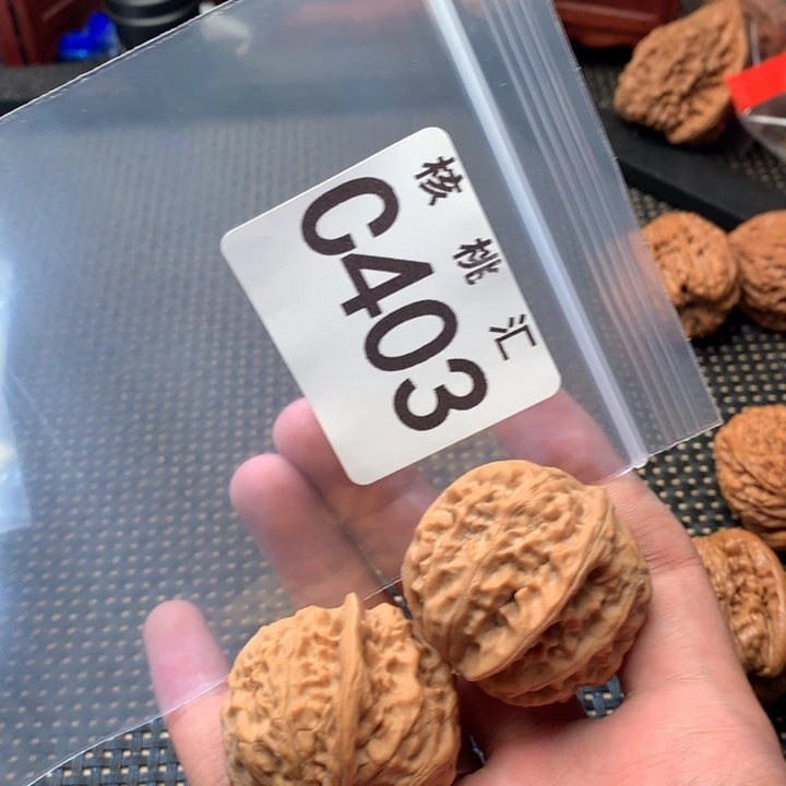 吊坠文玩核桃黄松峪