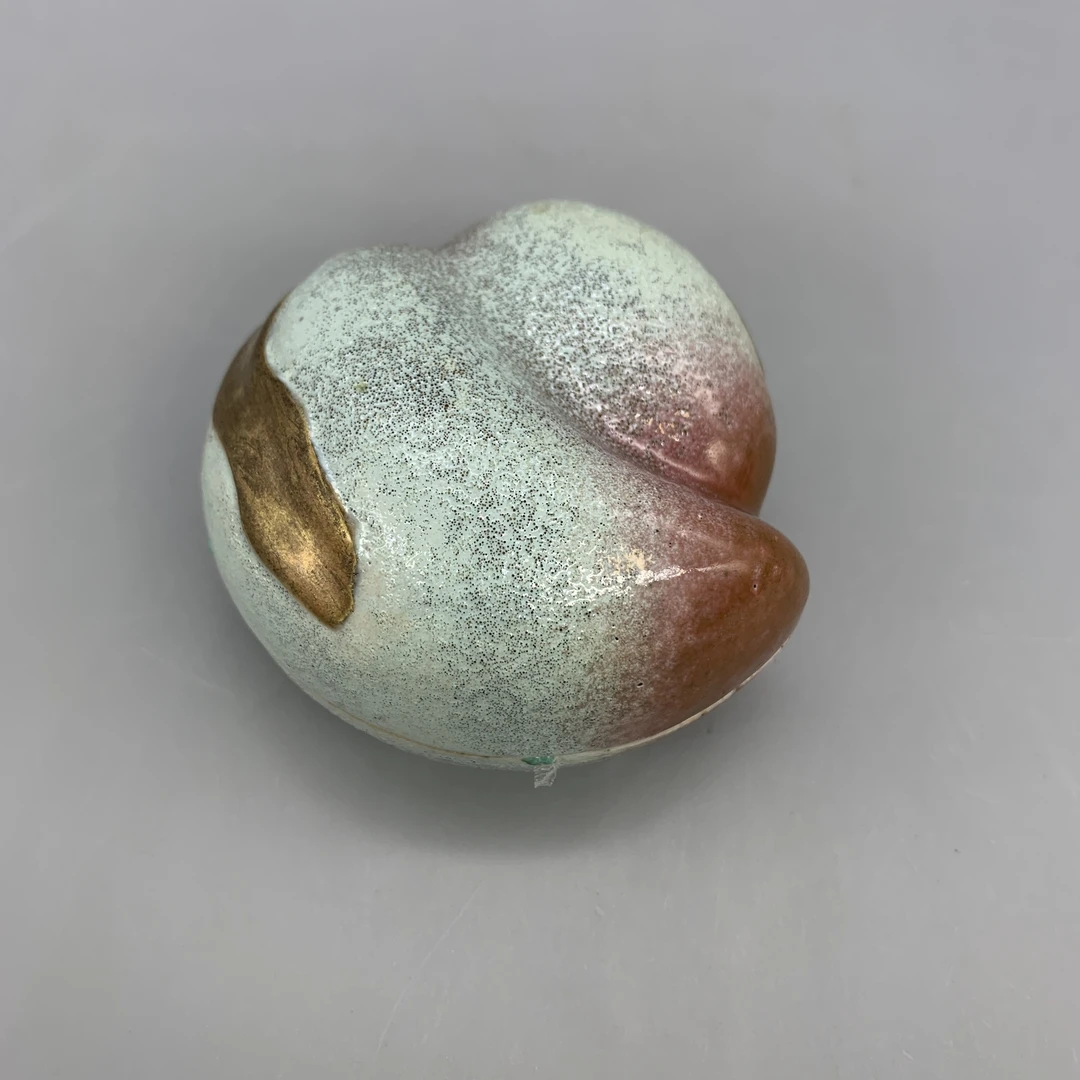 32509144*晚清粉彩桃子盖盒/瓷器三/江苏省文物总店/J