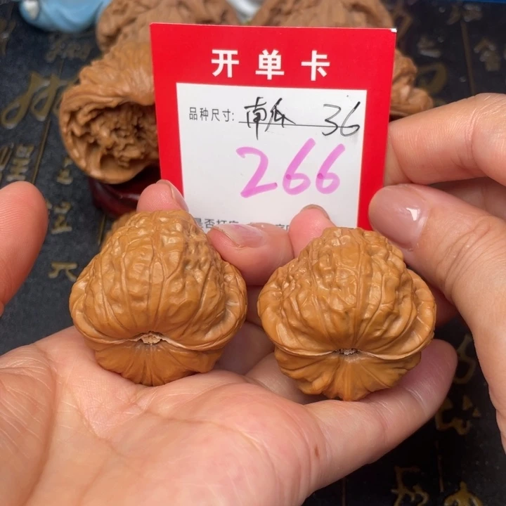 吊坠桃核文玩的好的