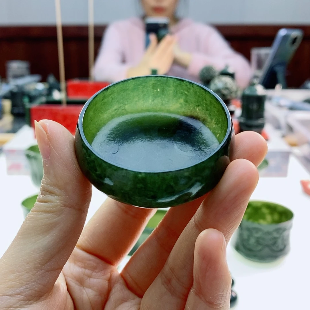 未镶嵌和田玉摆件