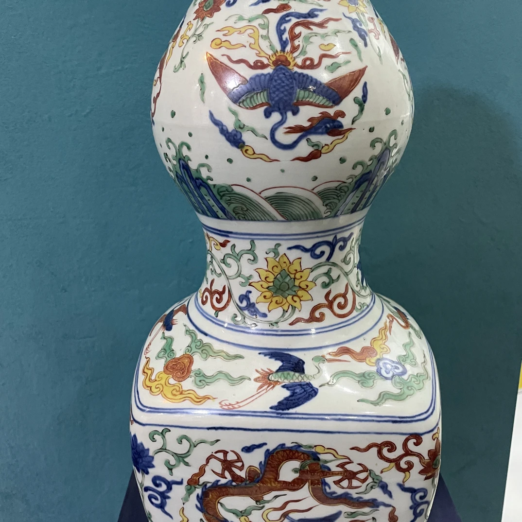 仿古瓷 仿古瓷五彩花卉葫芦瓶保利0117