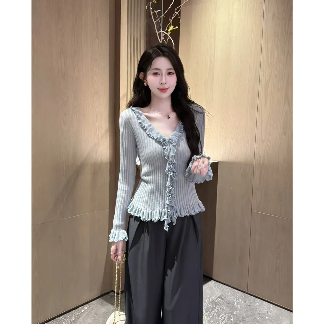 YUANLIANSU/圆脸酥【诗落小雨】荷叶边气质V领喇叭袖衬衫女秋季新款