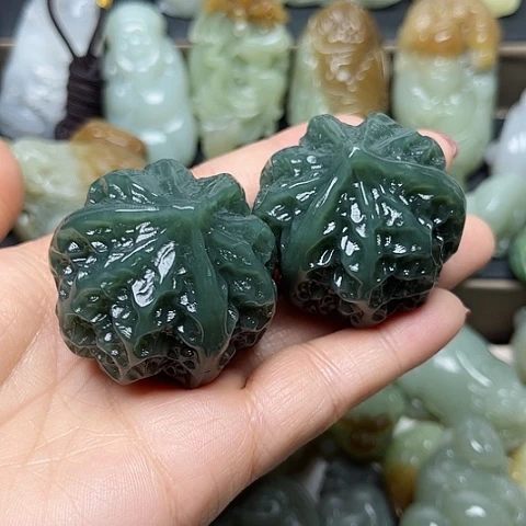 颈饰未镶嵌和田玉小*尧