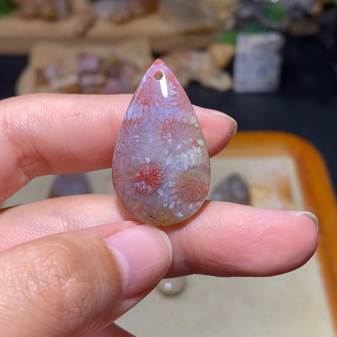 【闪购商品】硅化玉颈饰未镶嵌