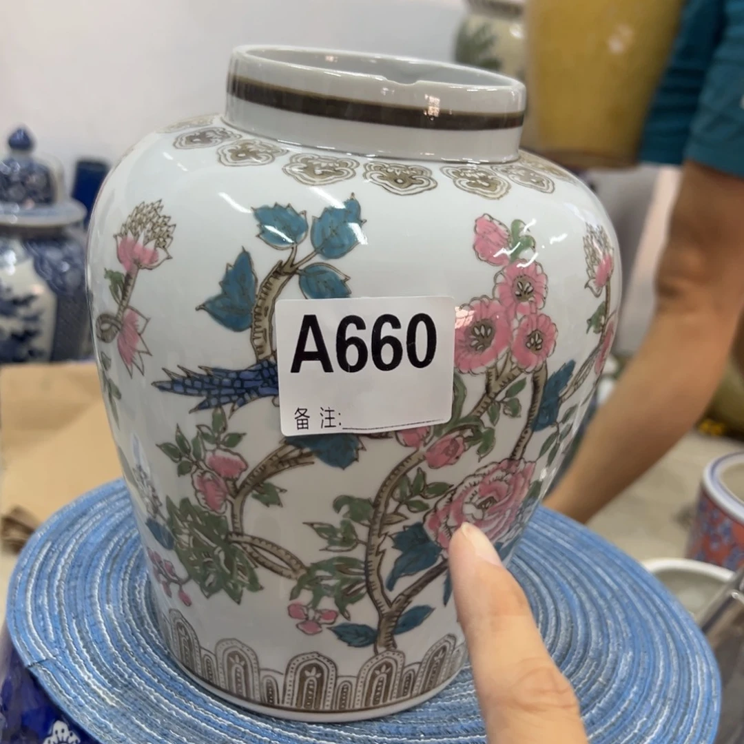 微瑕青花瓷器值得厚爱