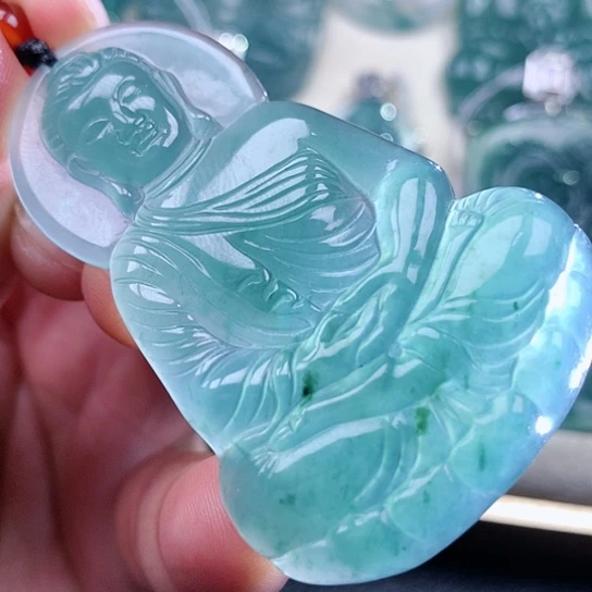 【闪购商品】翡翠颈饰未镶嵌天然翡翠