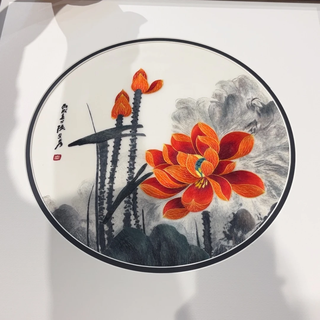 刺绣红荷单绣片35*35