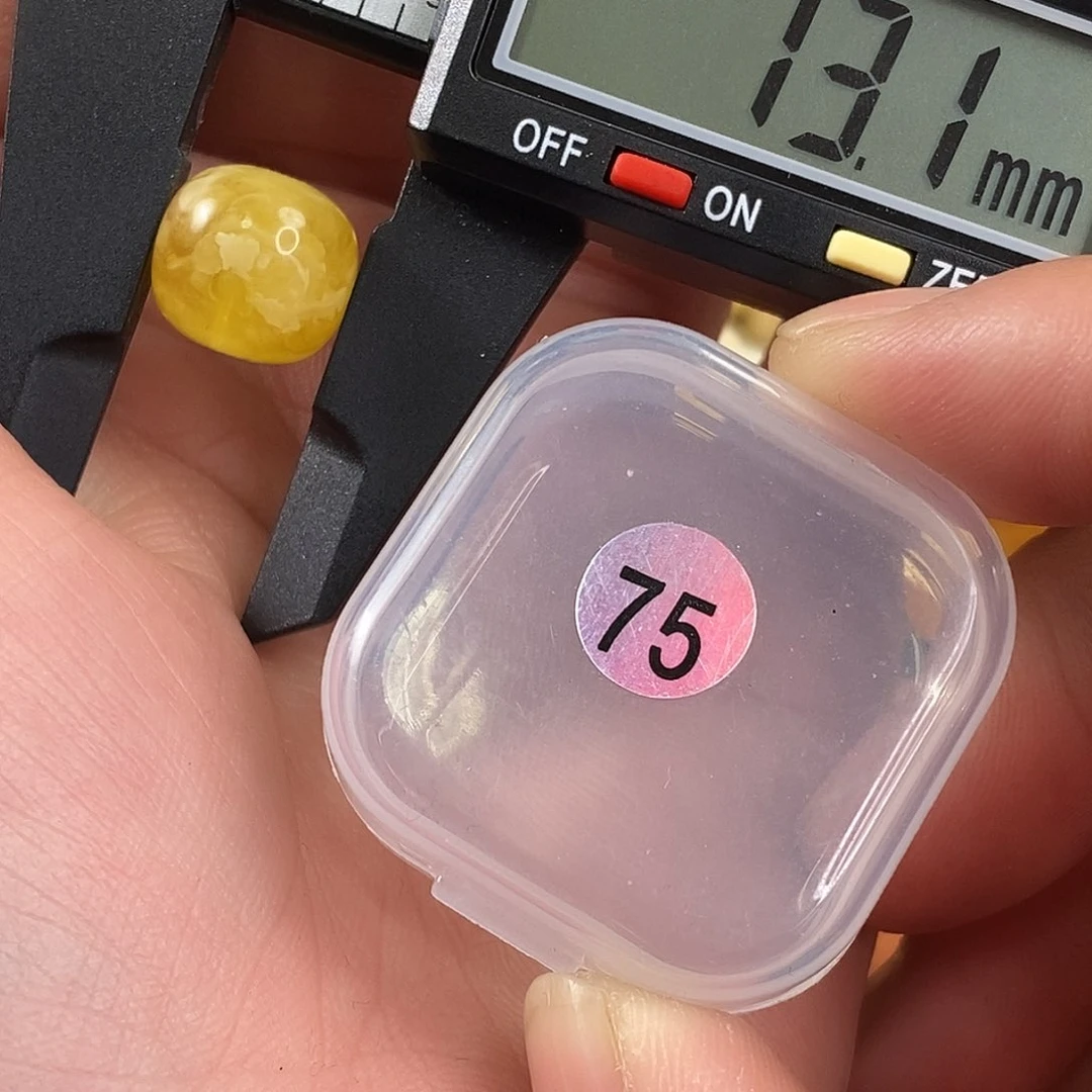 琥珀裸石未镶嵌微瑕