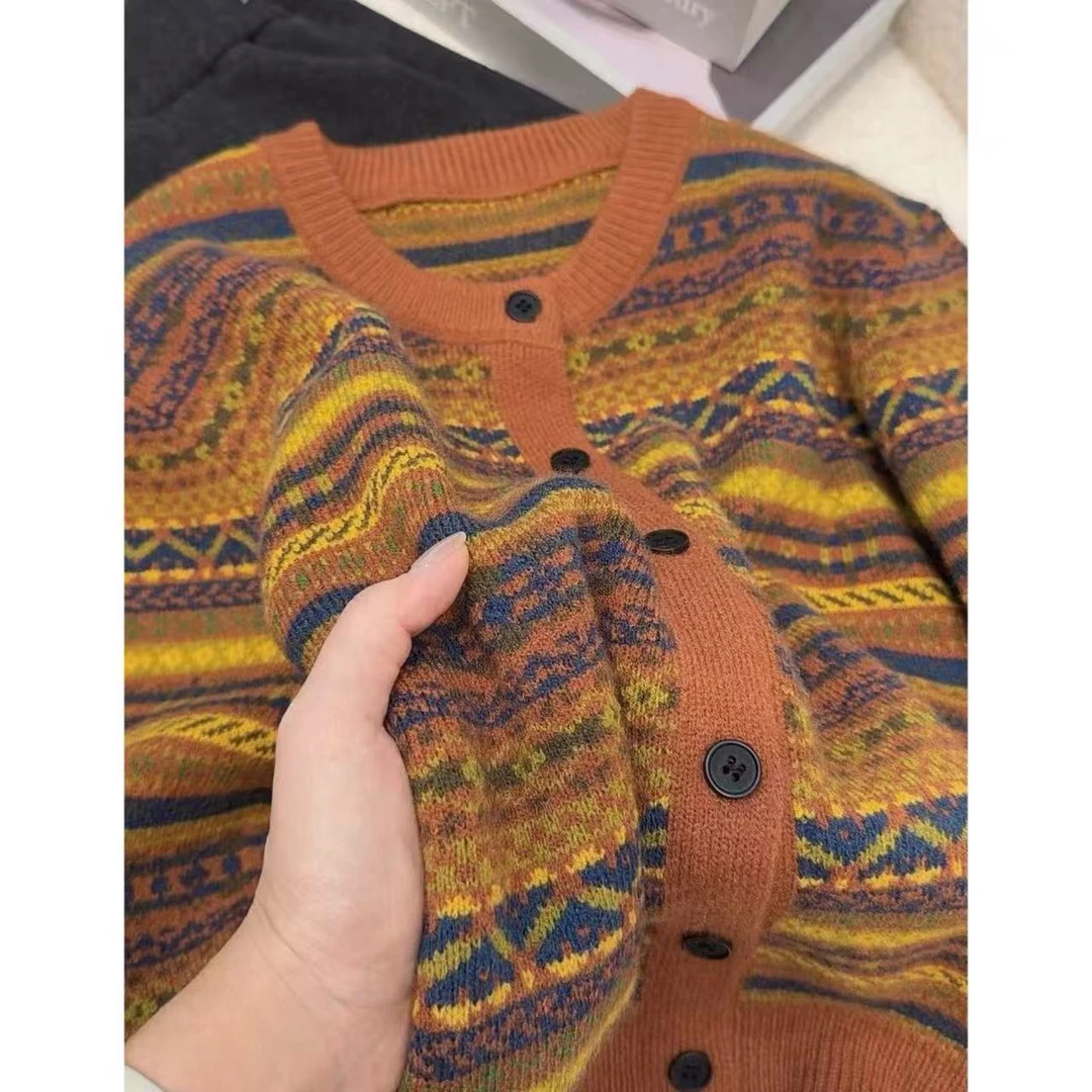 丽姐家~落日桔提花气质针织时尚百搭复古宽松圆领秋冬上衣