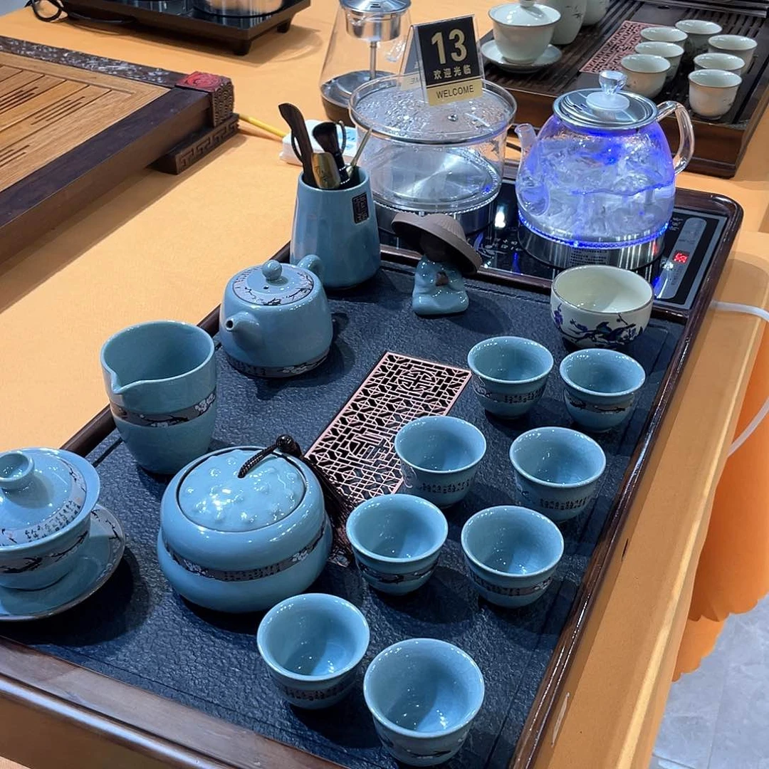 茶盘里也没了味道我