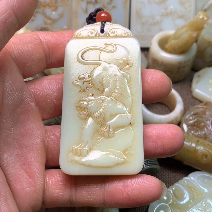 和田玉挂件未镶嵌梦*飞