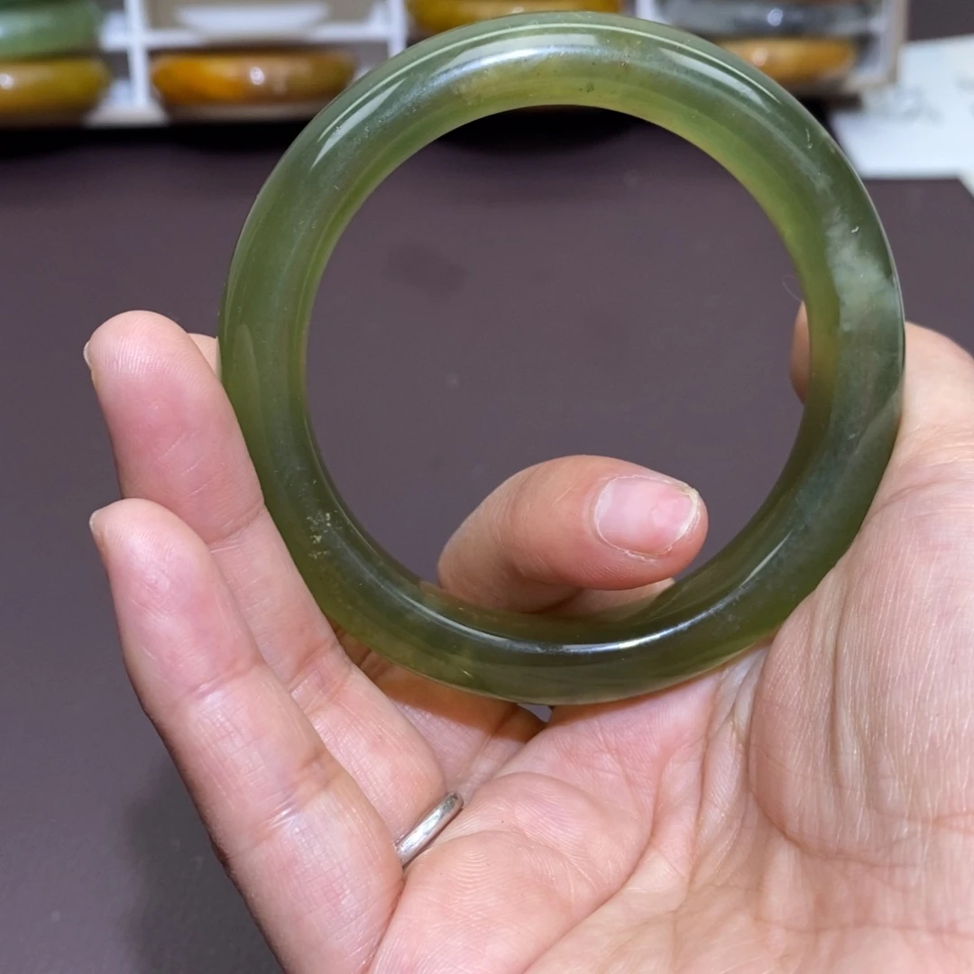 未镶嵌蛇纹石玉手镯