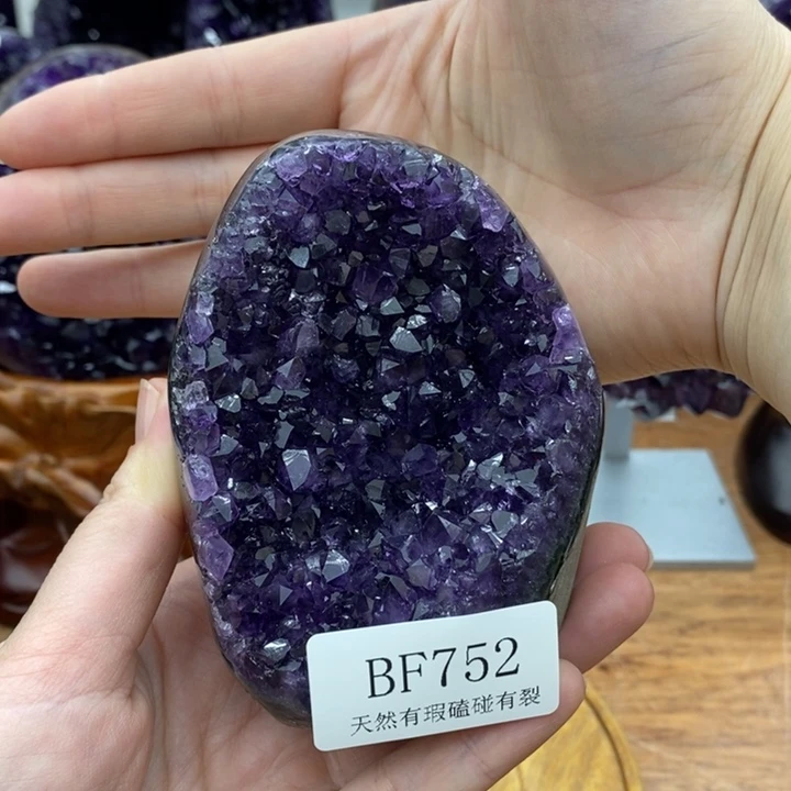 紫晶大型摆件（非配饰）未镶嵌