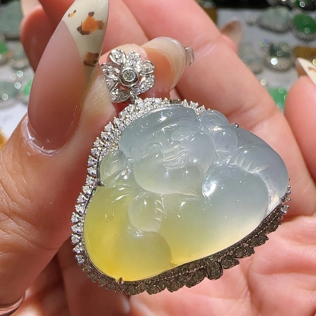 【闪购商品】颈饰18K金镶嵌翡翠天然