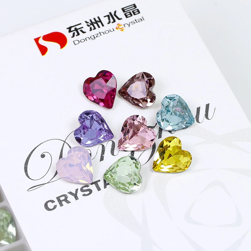 QXHT东洲水晶8.68mm爱心美甲钻镀膜K9玻璃钻尖底钻桃心饰品钻