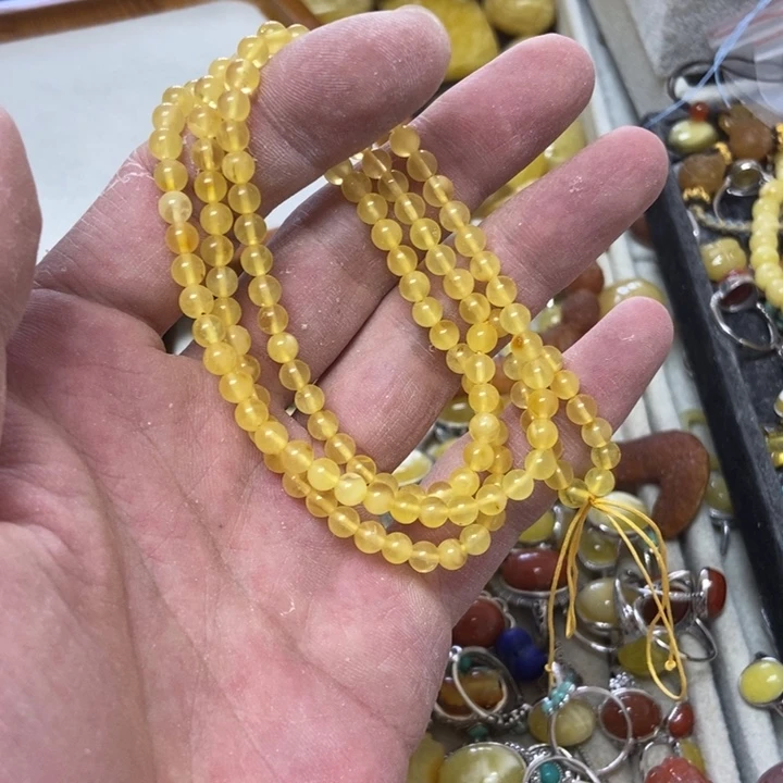 未镶嵌蜜蜡裸石多样性发货