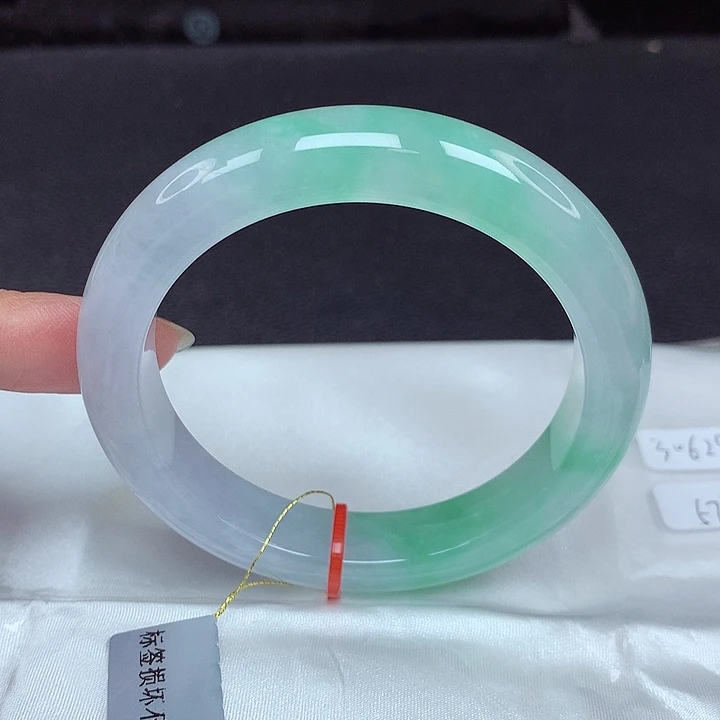 翡翠未镶嵌手镯57圈050