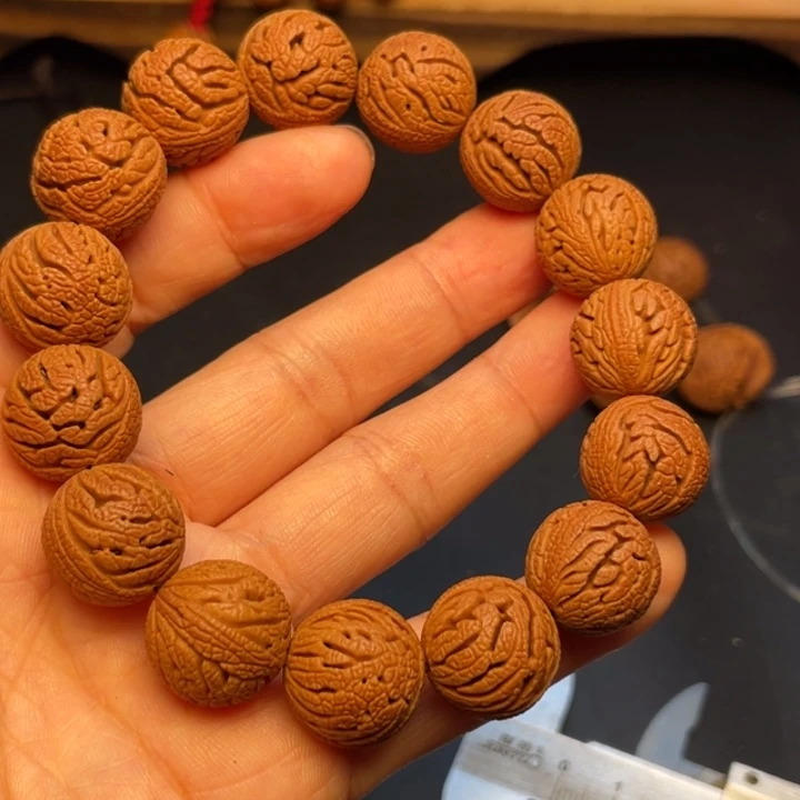 桃核手串龙纹桃核1