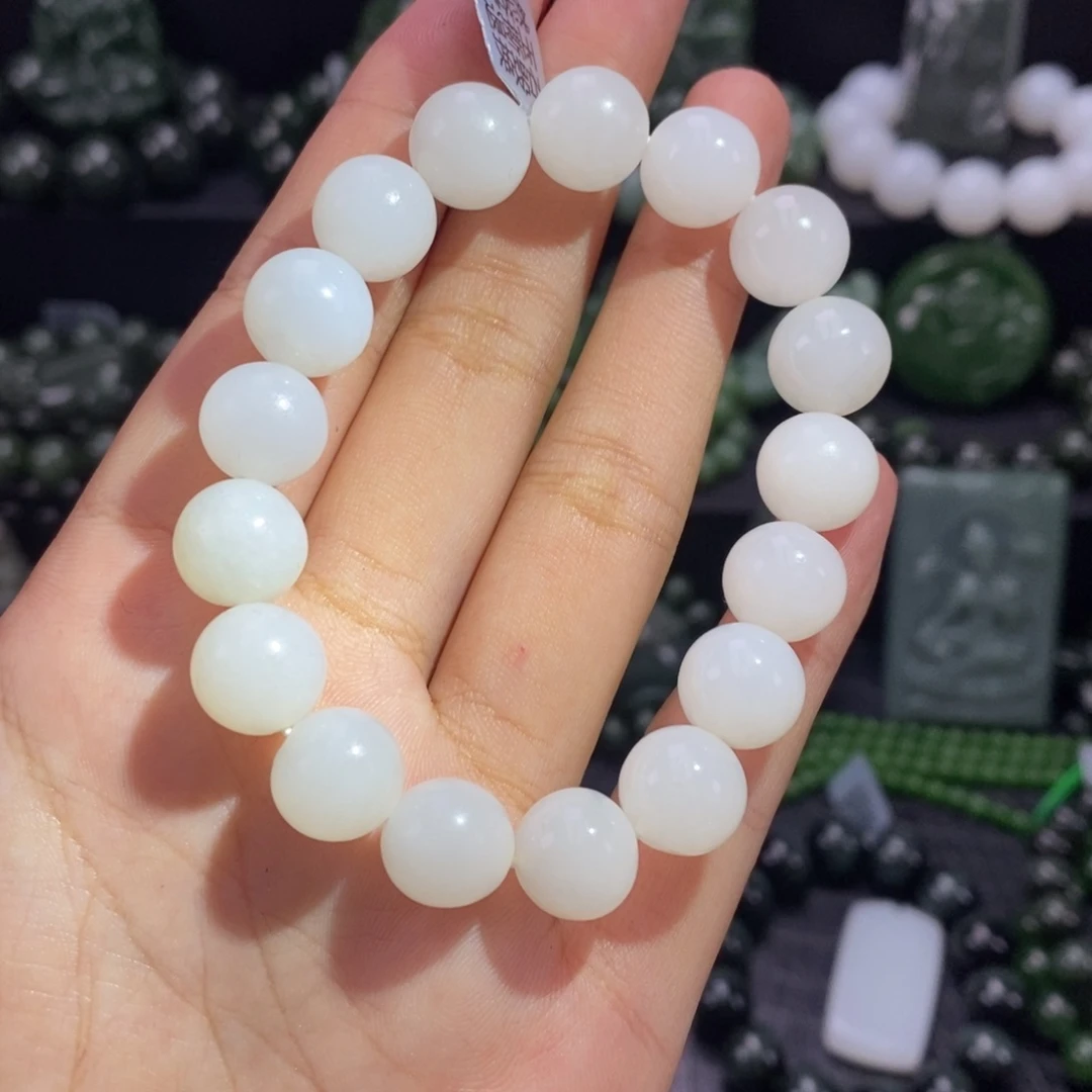 和田玉未镶嵌珠宝奇石