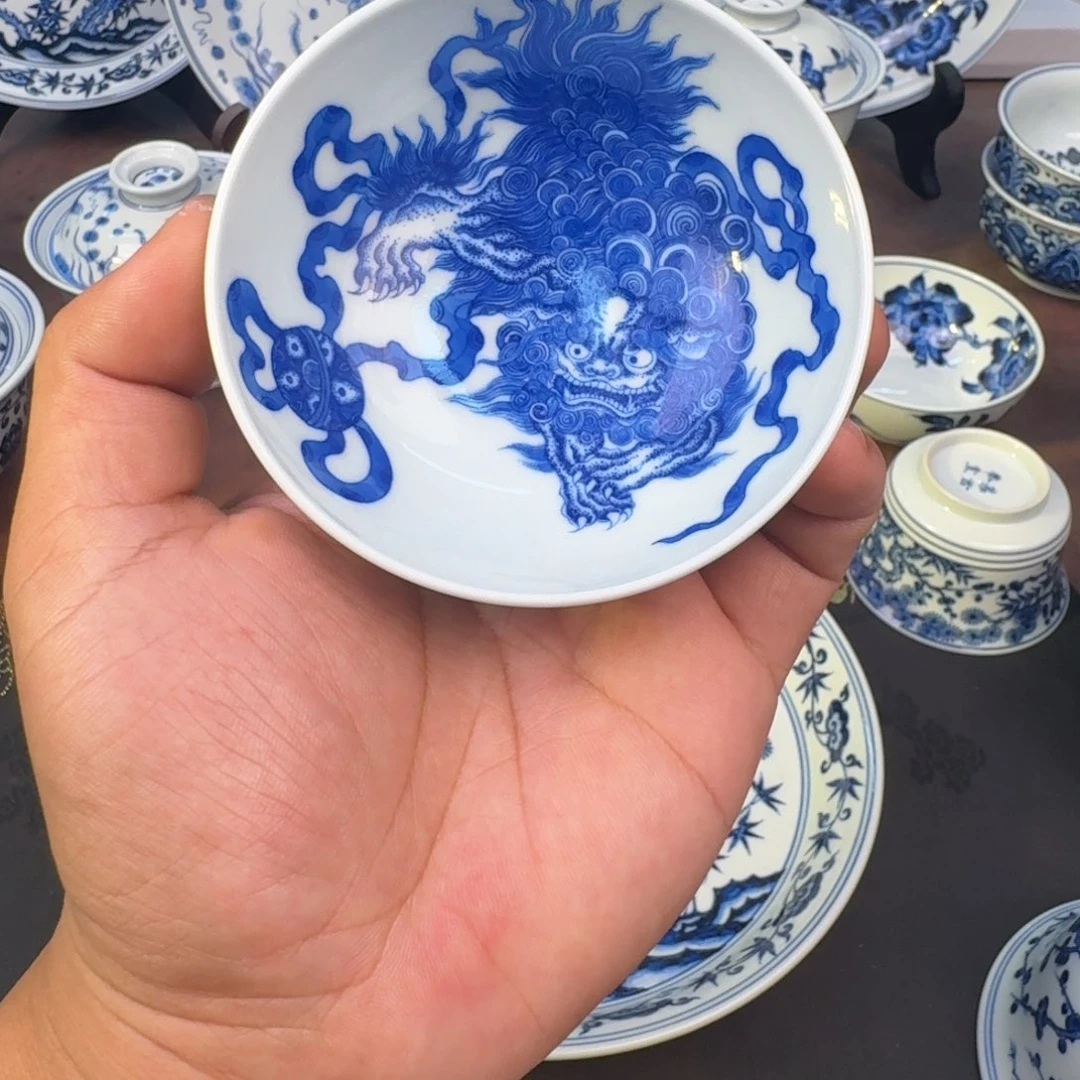 摆件狮子滚绣球普洱杯