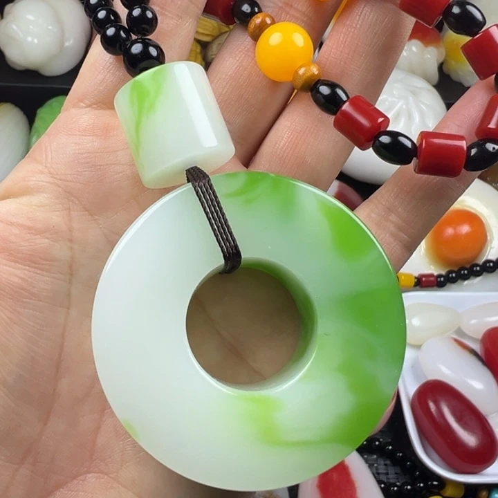 新疆戈壁五彩石金丝