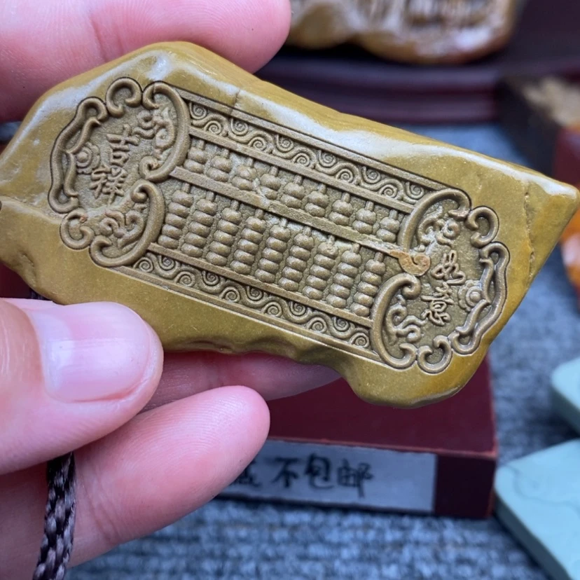【闪购商品】原石雕刻手把件