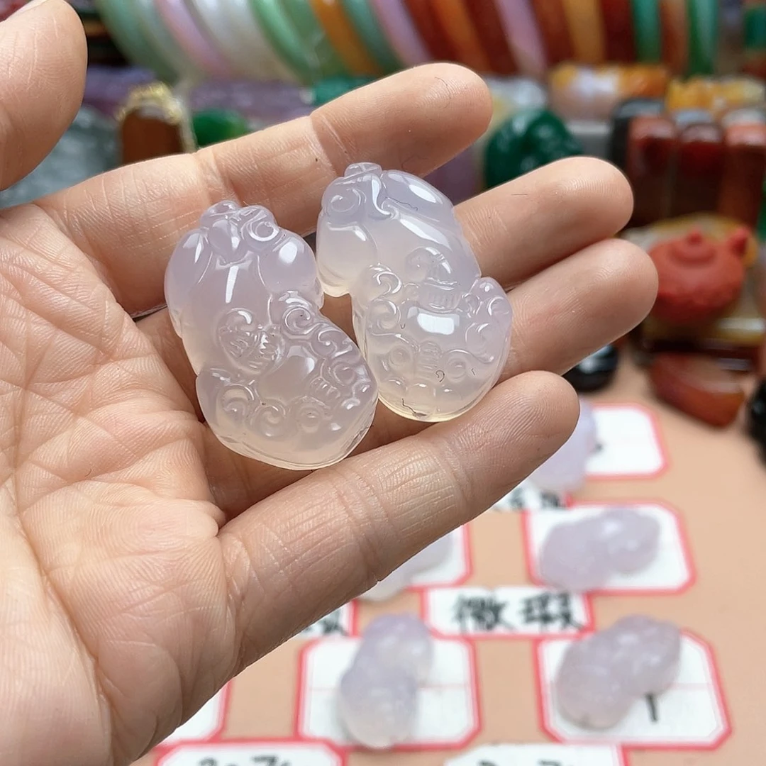 玛瑙/玉髓合金颈饰伊**拉