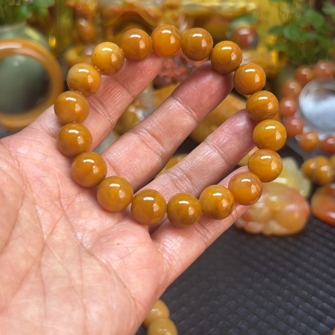 石英质玉未镶嵌颈饰