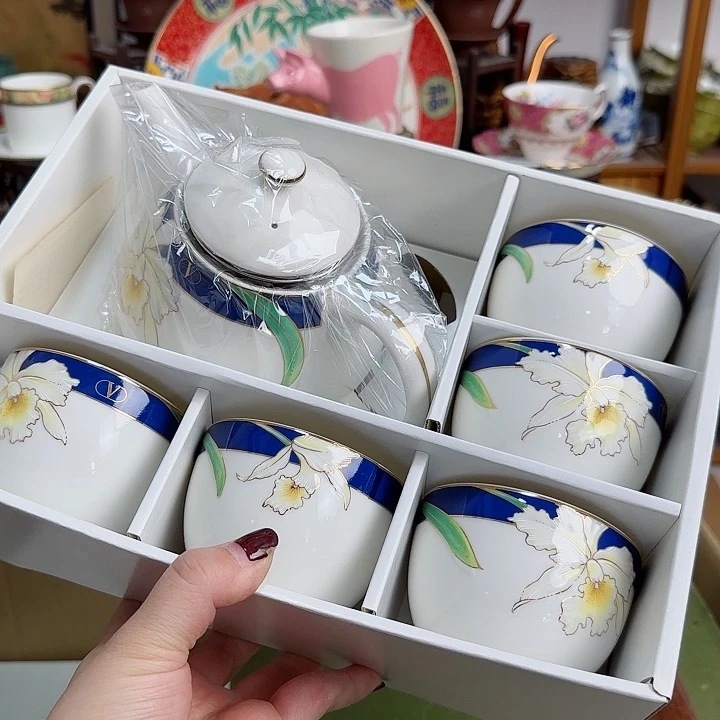 瓷片华伦天奴啊啊啊啊啊啊