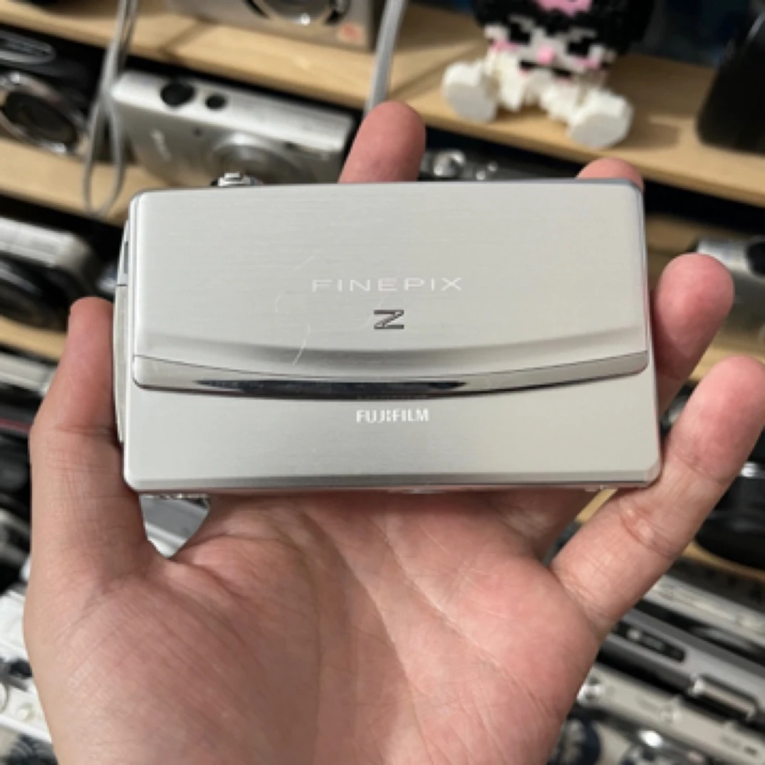 9新 Fujifilm/富士 富士 z91滑盖触屏1400w像素出片色彩感很好