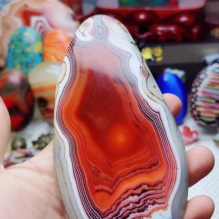 汤***海未镶嵌玛瑙/玉髓珠宝半成品