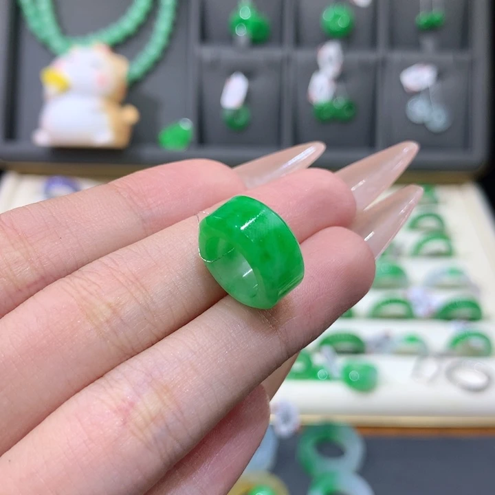 未镶嵌戒指翡翠路路通