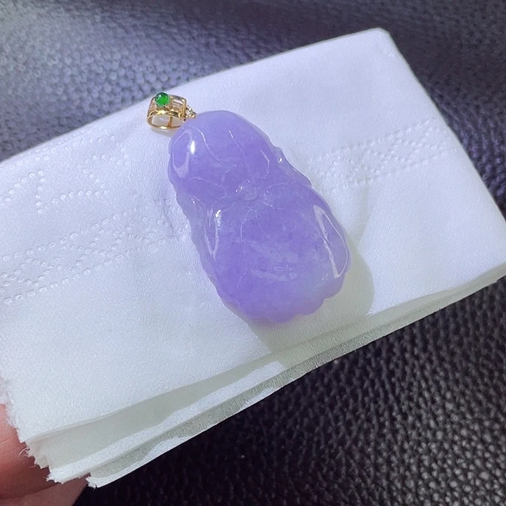 翡翠颈饰18K金镶嵌翡翠