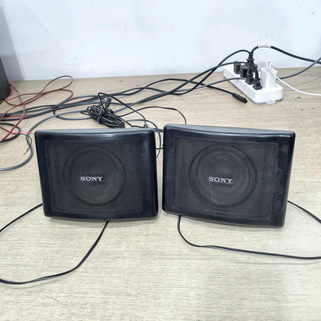 8新  SN环绕音箱，正常使用，邮费自理