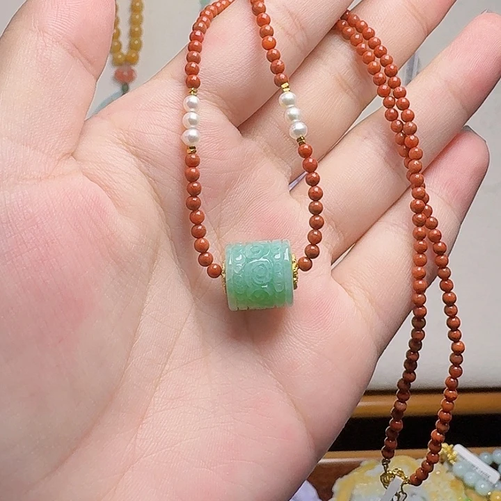 翡翠银S925镶嵌颈饰路路通