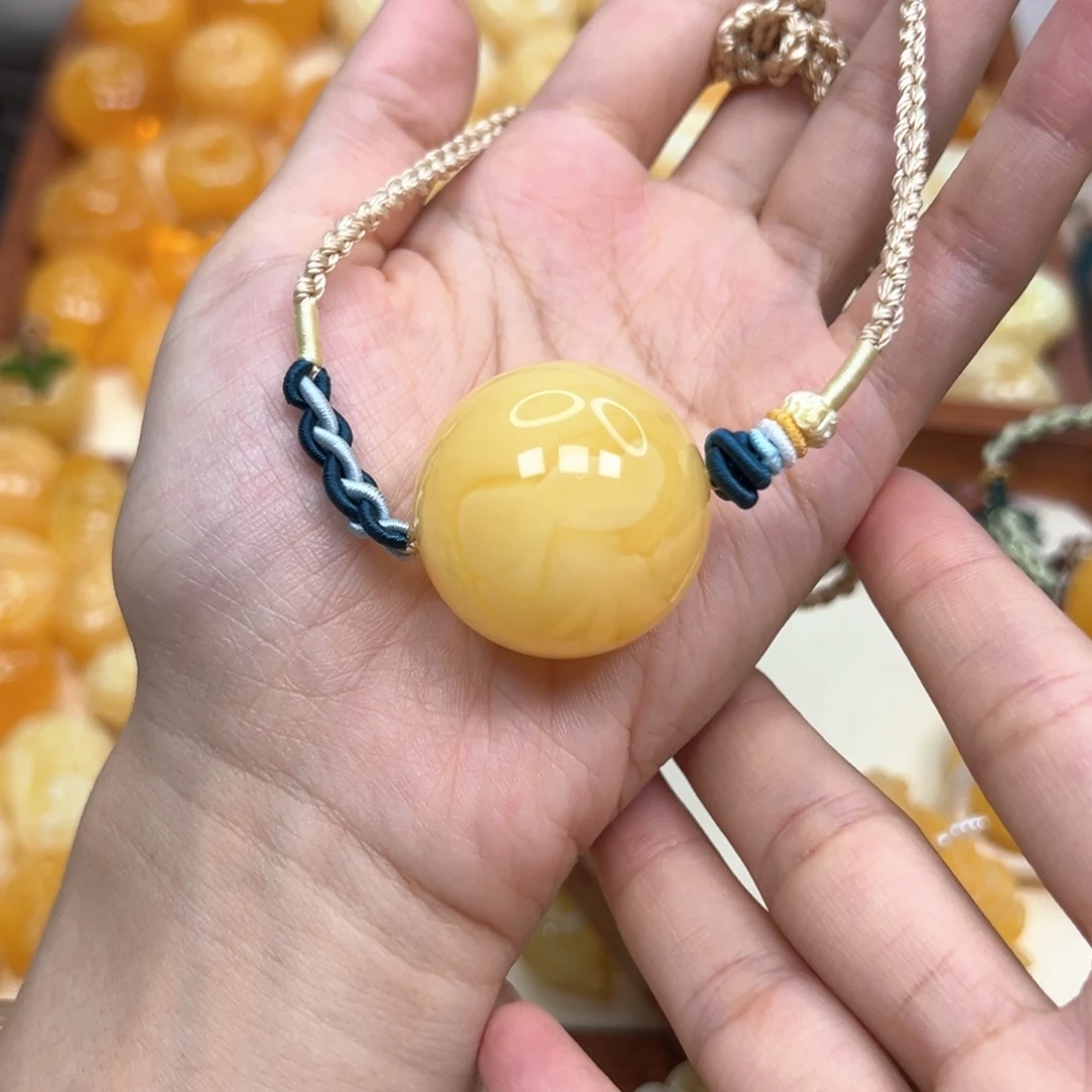 琥珀颈饰未镶嵌蜜蜡