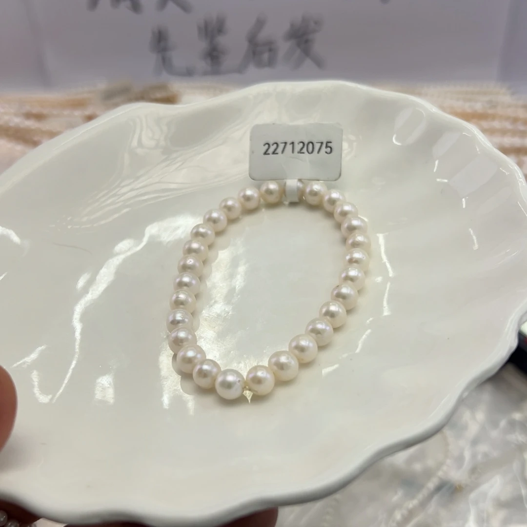 未镶嵌淡水珍珠颈饰